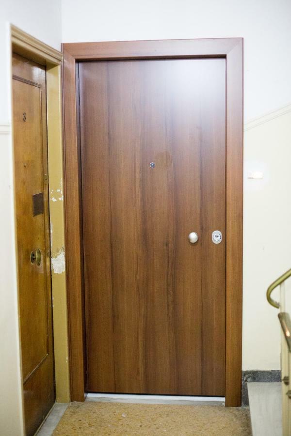 White Lux Apartment For 2 Vipgreece Афины Экстерьер фото